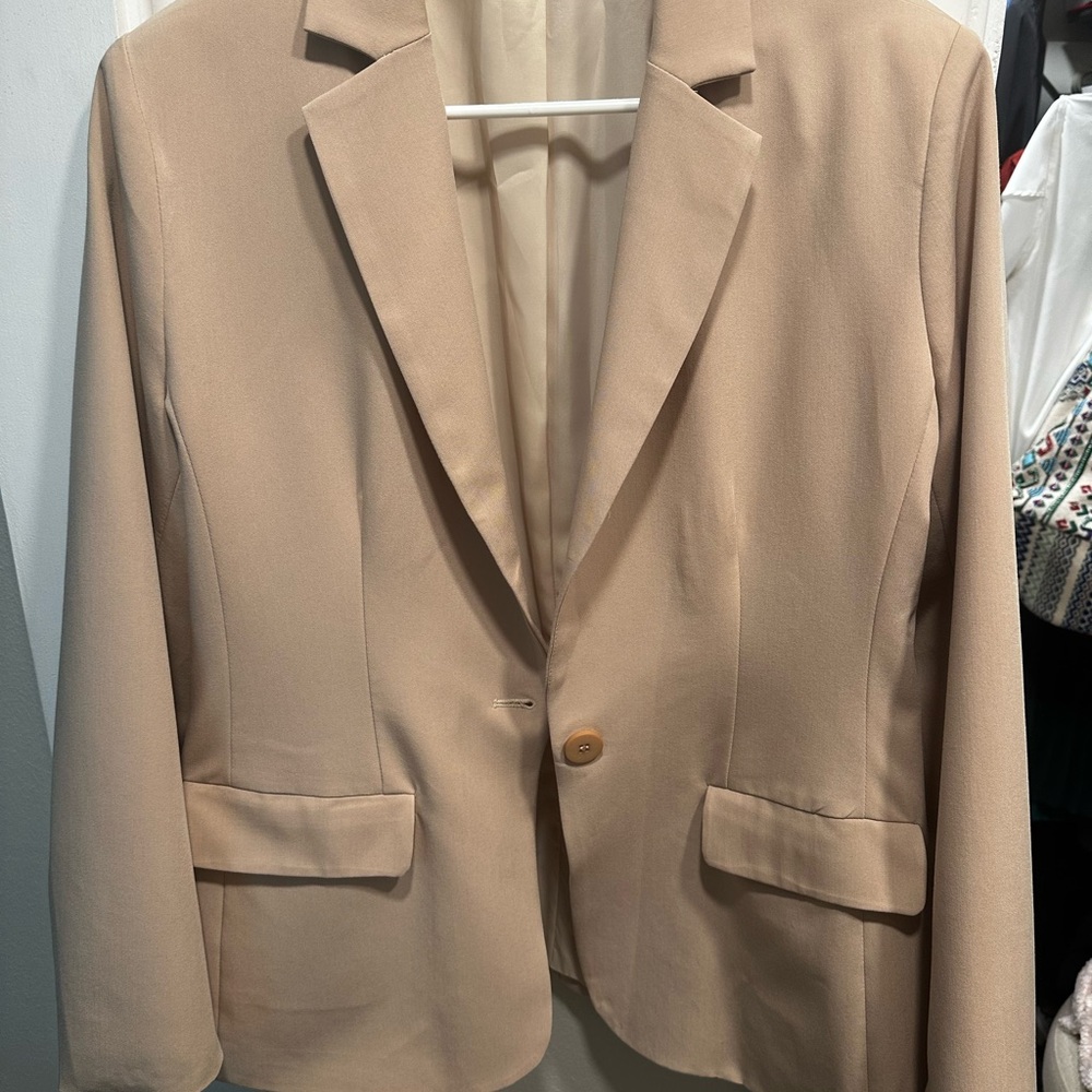 Amazon Essentials Tan Blazer